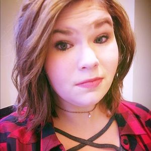 Meet your Posher, Candace